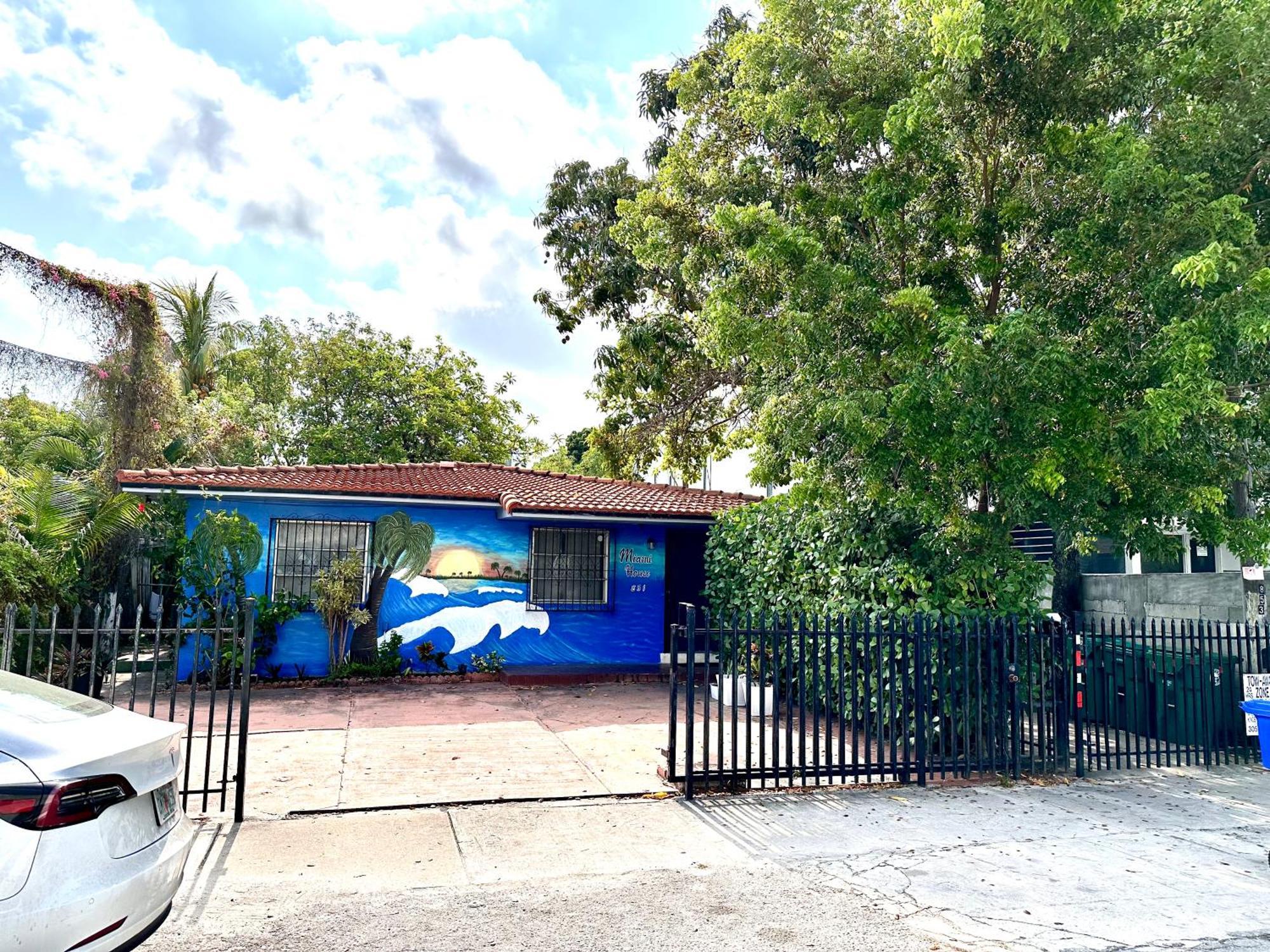 Miami House Hotel Ngoại thất bức ảnh